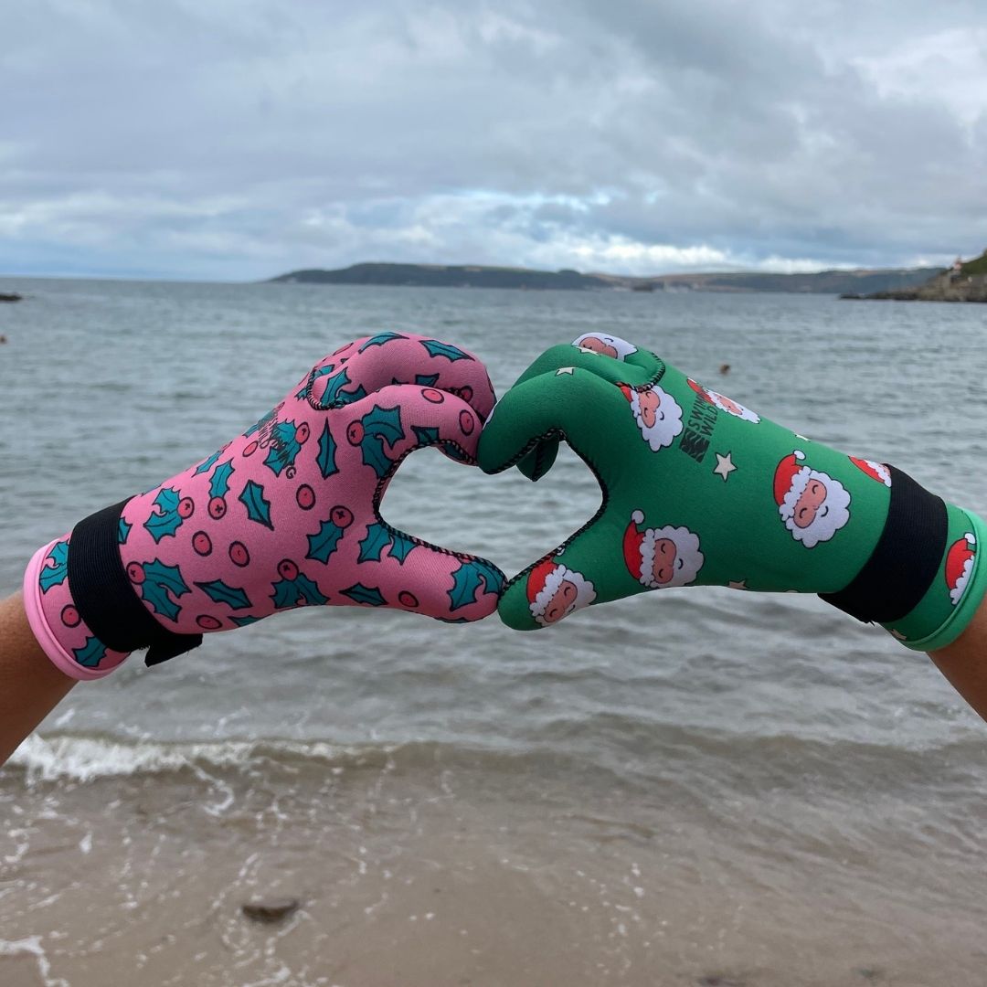 Limestone Neoprene Swimming Gloves Xmas Holly