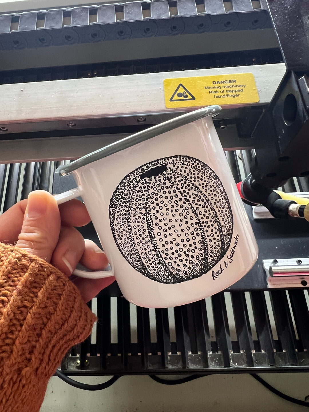 Sea urchin enamel mug