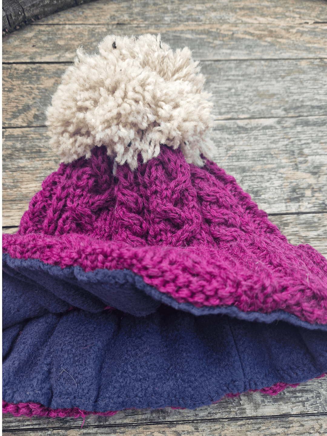 Hardy Herdy bobble hat
