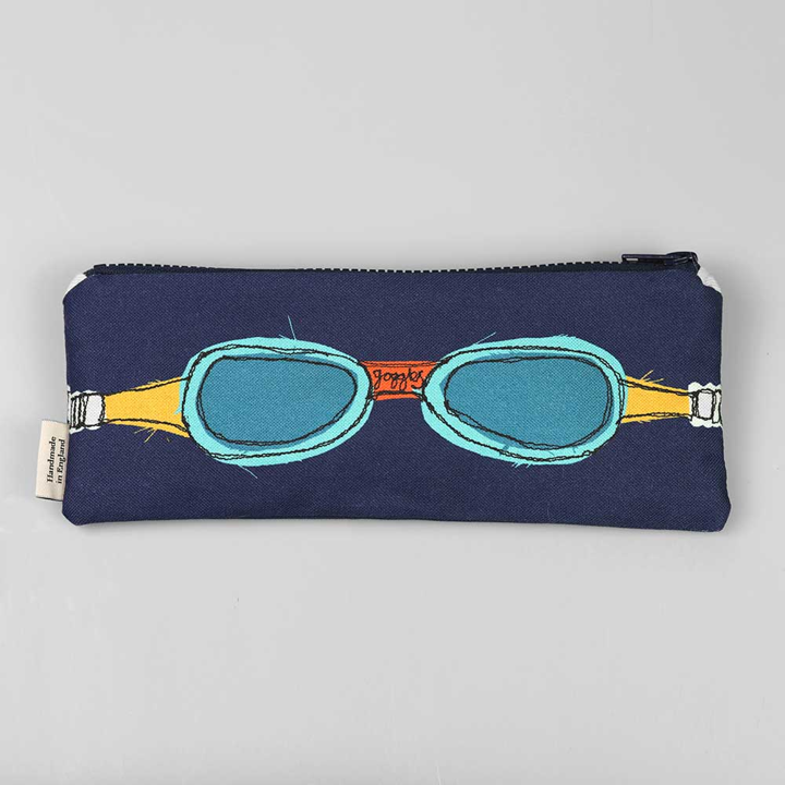 Goggles pouch