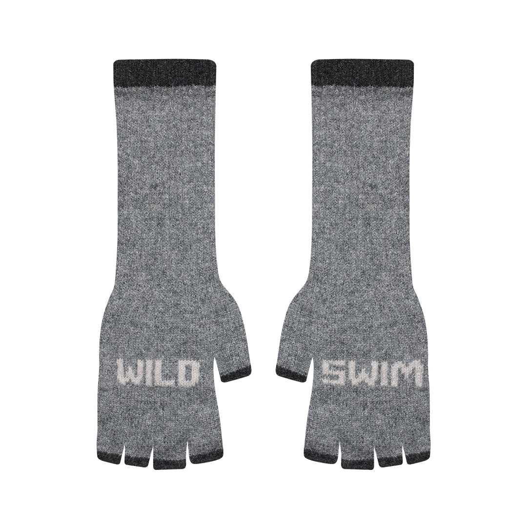 Wild Swim Fingerless Gloves in Grey &amp; Cloud