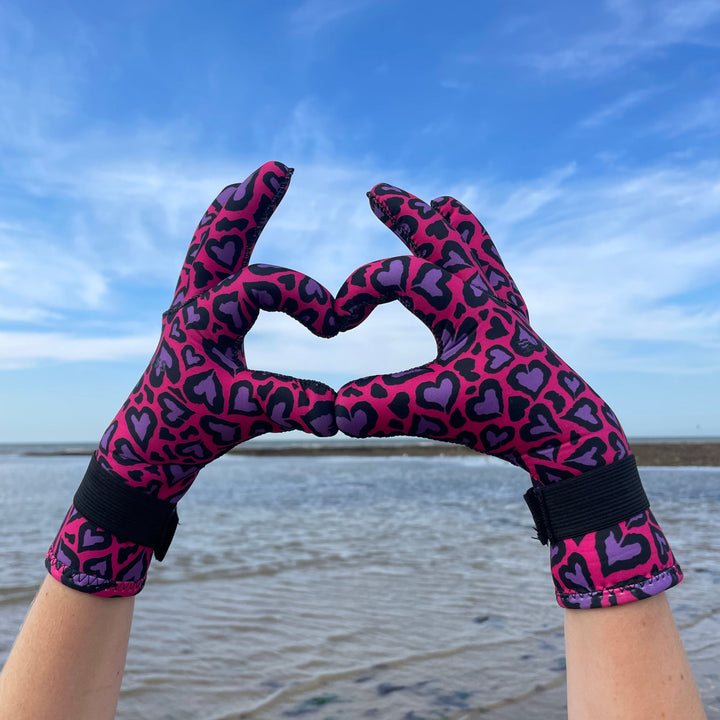 Limestone Neoprene Swimming Gloves in Cold Cold Heart