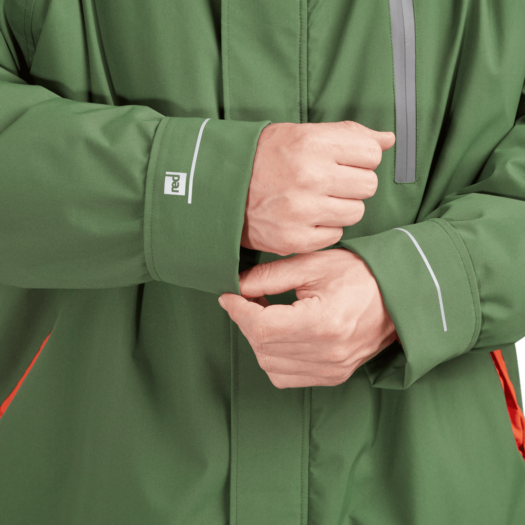 Adjustable cuff detail on Red Alter Evo men’s long sleeve waterproof changing robe in Forest Green.