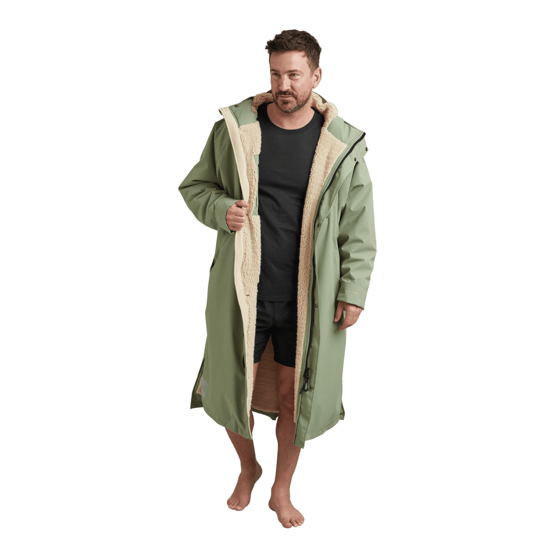 Interior view of Red Alter Evo men’s long sleeve waterproof changing robe in Sage Green showing the cream Sherpa fleece lining.
