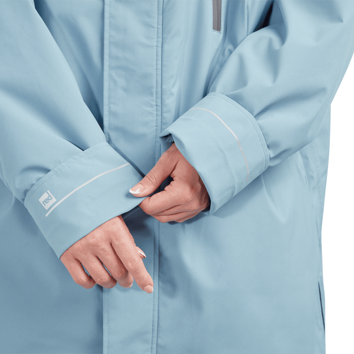 Adjustable cuff detail on Red Alter Evo women’s long sleeve waterproof changing robe in Alpine Blue.
