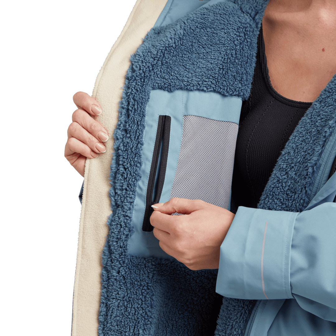 Red Alter Evo women’s long sleeve waterproof changing robe in Alpine Blue with inside zipped pocket.